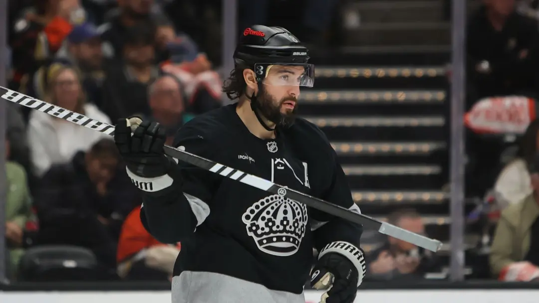 Drew Doughty nomeado capitão dos Kings, assumindo a liderança da equipe após aposentadoria de Anze Kopitar. É um reconh…