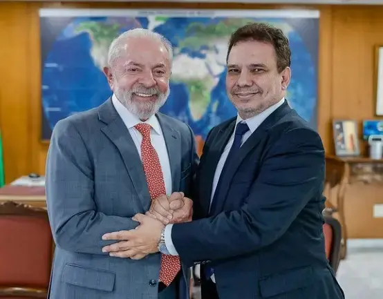 Donald Trump criticou o Brasil por falhas no combate a facções como PCC e CV. O Ministério da Justiça negou essas alega…