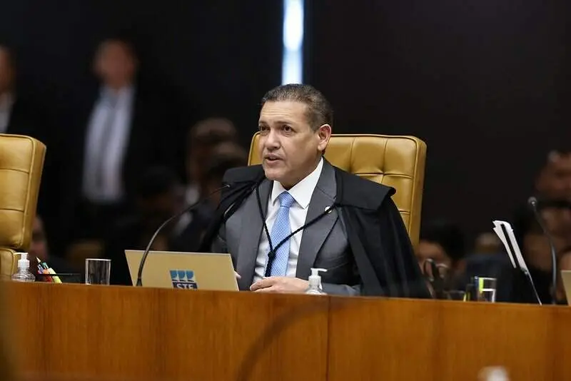 Ministro Kassio Nunes Marques bloqueou Gilmar Mendes no WhatsApp depois de cobranças dele sobre questões de processos. …