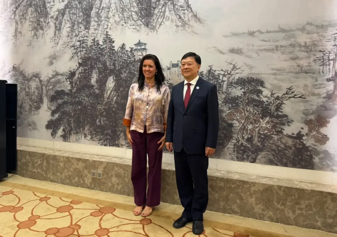 Wuhan, China, palco de avanços na cooperação de mercados de carbono entre Brasil e China. O Brasil apresentou o SBCE co…