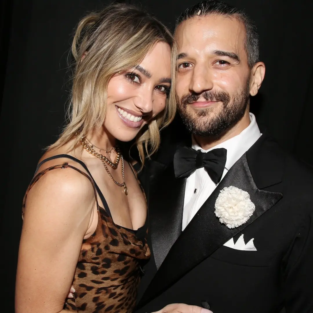 BC Jean, esposa de Mark Ballas, entrou em cena para ajudar na performance dele no Dancing With the Stars. A participaçã…
