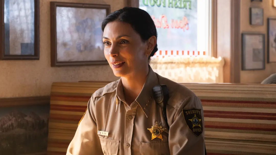 Sheriff Country temporada 2 e Fire Country temporada 5 vão ter um crossover romance com Morena Baccarin e Max Thieriot.…