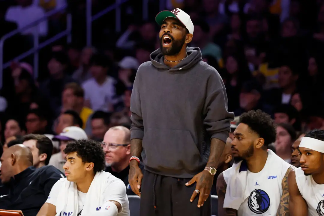 Kyrie Irving se propôs a cobrir a multa de 11 mil dólares imposta a Azeez Al-Shaair, jogador dos Houston Texans, por me…
