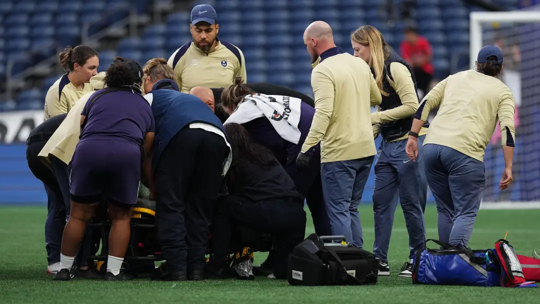 Savannah DeMelo entra com processo contra hospital e dois médicos depois de mal súbito em campo na NWSL em 14 de setemb…