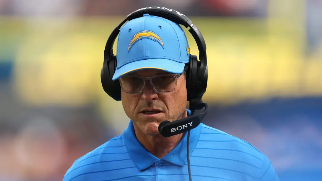 Chargers estão considerando um defensor de 44 milhões de dólares depois de uma defesa que permitiu cerca de 400 jardas …