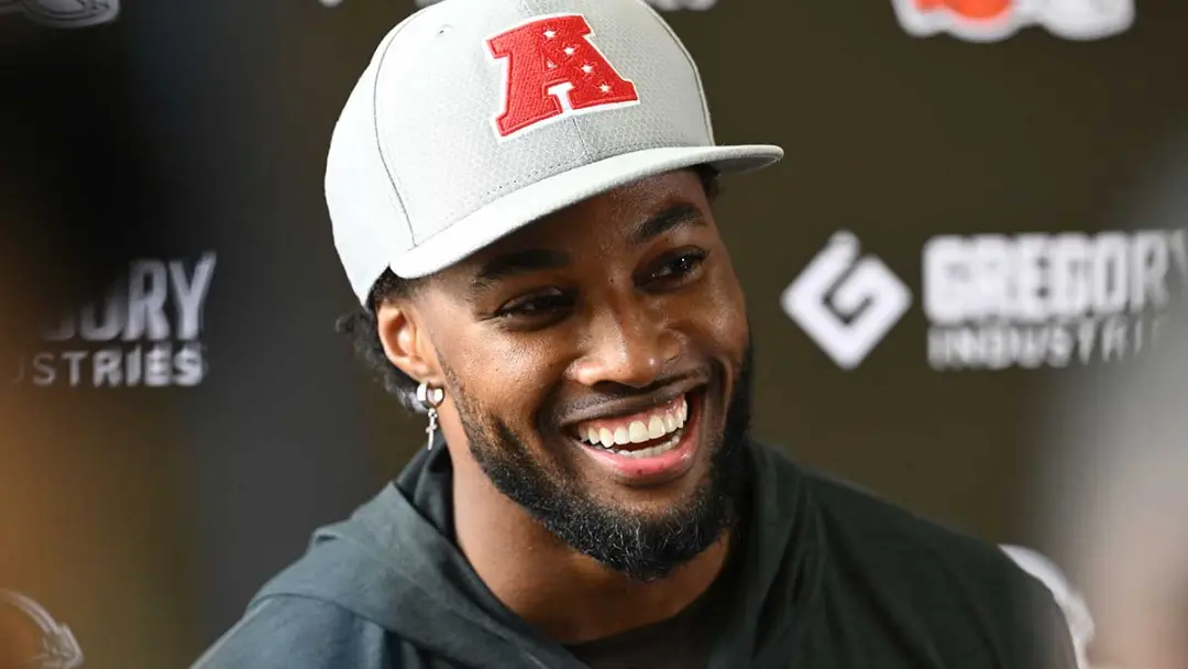 Denzel Ward, jogador do Cleveland Browns, comprou uma participação minoritária na franquia Cleveland Guardians. É impor…