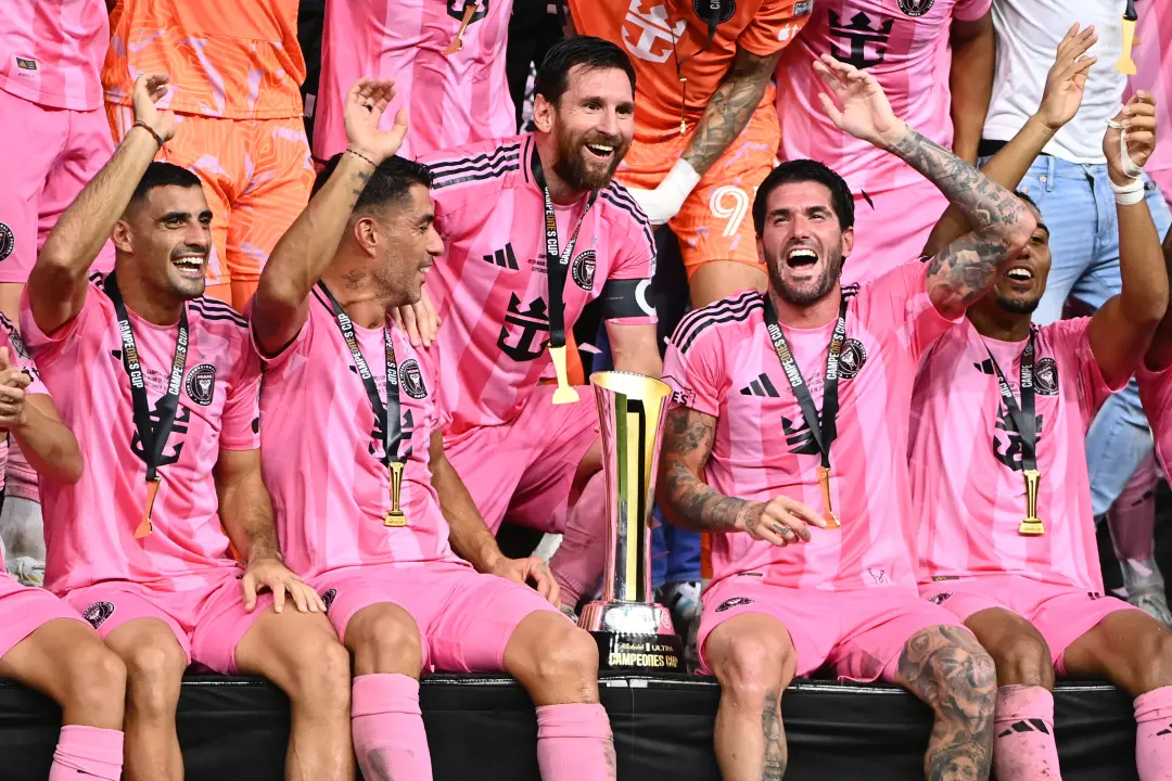 Messi marcou seu 100o gol em 115 partidas pelo Inter Miami na Campeones Cup. Vitória de 2 a 0 contra o Cruz Azul, e ele…