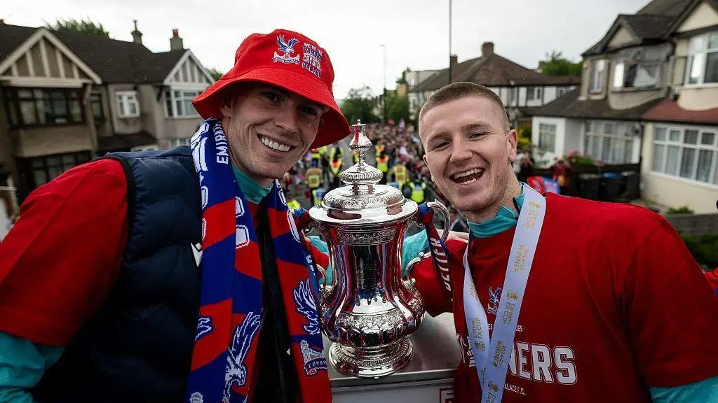 Henderson assina contrato até 2030 com o Crystal Palace. Adam Wharton elogia o goleiro dizendo que ele faz o melhor de …