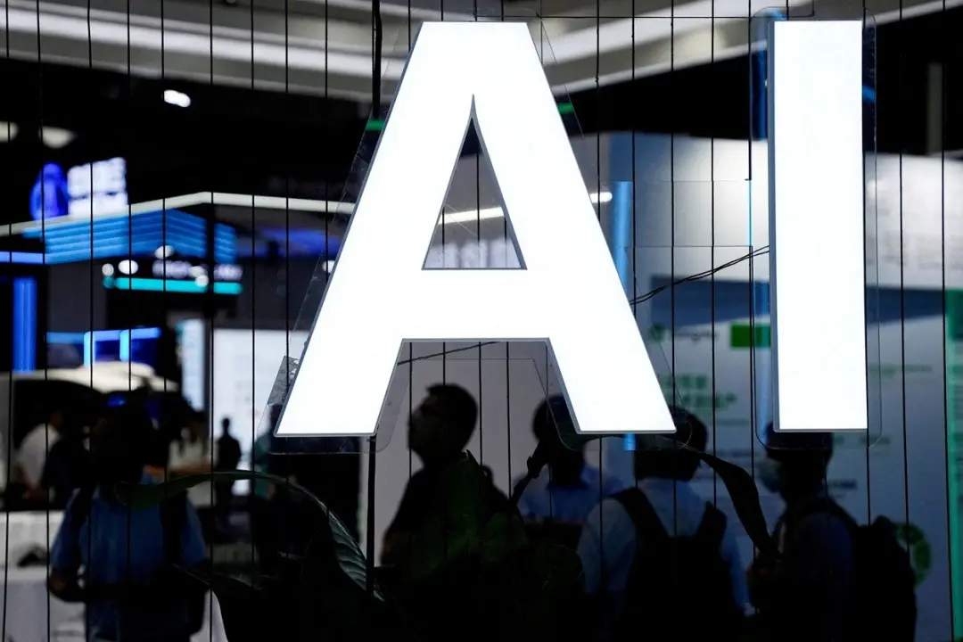 Fundador da startup de US$ 4,5 bi viu que as afirmações extremas sobre IA ganham manchetes. A Decagon AI acredita que a…