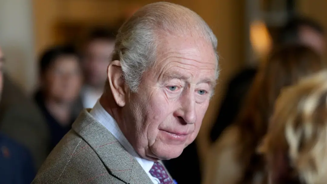 Charles Spencer declarou que diria ao irmão da Princesa Diana que esqueceriam ela logo. Essa disputa de falas na famíli…