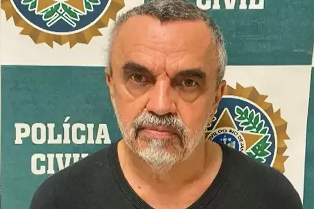 A Justiça do Rio negou prisão domiciliar humanitária ao ator José Dumont, condenado a 10 anos e quatro meses. Manter al…
