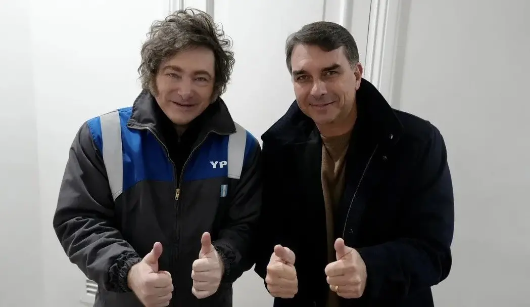 Campanha de Lula quer usar Milei para bater em Flávio Bolsonaro, explorando declaração da coordenadora Daniella Marques…