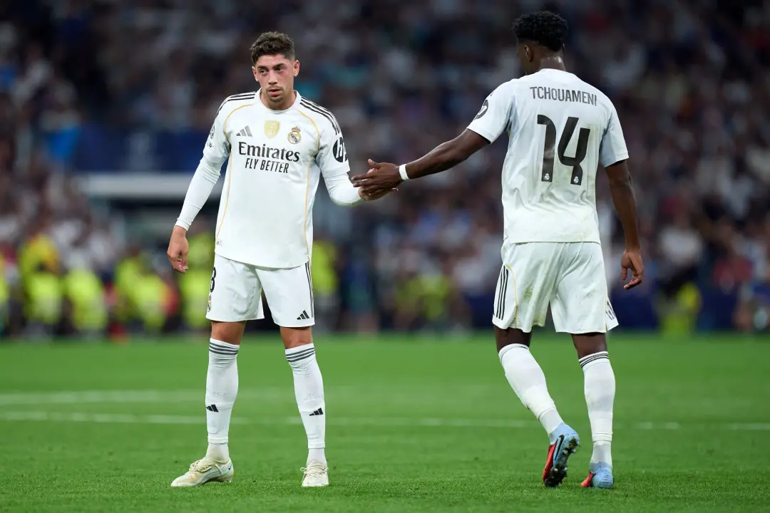 Tchouameni e Valverde deixaram para trás a polêmica do vestiário do Real Madrid durante o jogo contra Elche. Esse acord…