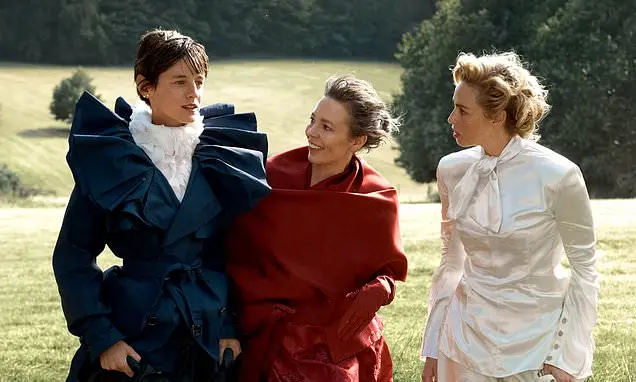 Pride and Prejudice da Netflix traz as atrizes Olivia Colman, Emma Corrin e Freya Mavor como a família Bennet, e elas t…