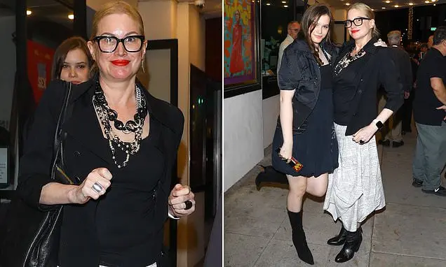 Alice Evans apareceu na estreia de Twiggy em Los Angeles com a filha Ella, 17, após o divórcio com Ioan Gruffudd. A apa…