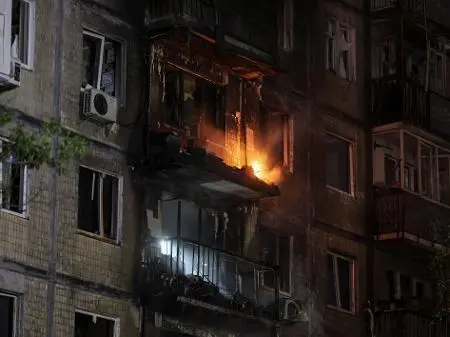 Deixou 18 feridos em Kiev um ataque com mísseis e drones da Rússia. Situação que mostra a complexidade da guerra, onde …