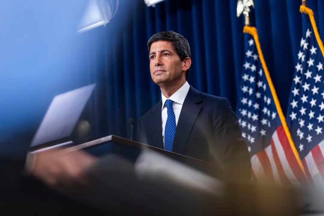 Kevin Warsh decidiu não aumentar os tipos da Fed, diferente do Arthur Burns em 70 e 78, cedendo a pressões. Acredito qu…