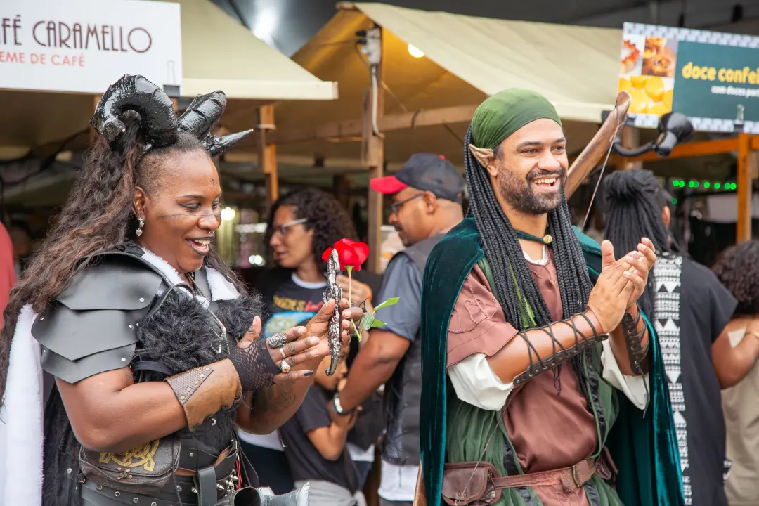 Fim de semana na Zona Sudoeste reserva duas experiências bem diferentes, Festival Eitanejo e Feira Medieval, em shoppin…