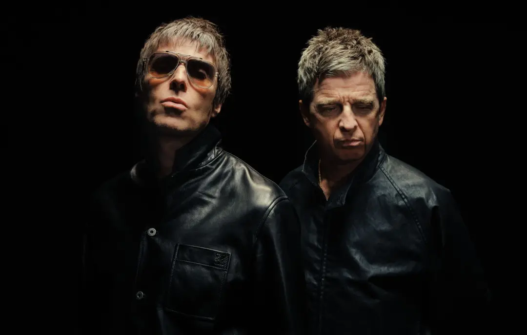 Oasis fará quatro shows em Knebworth em 2027 e revelaram planos de transporte, camping e acessibilidade. A inclusão de …