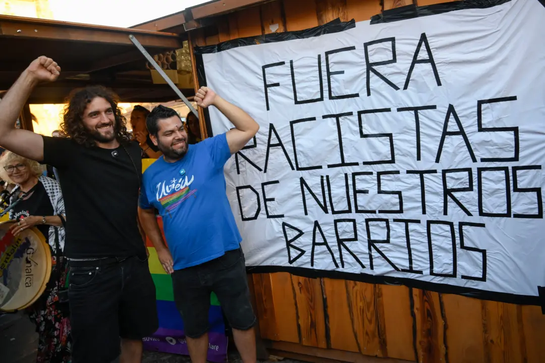 Oviedo, na Espanha, tem acusados ligados a grupo ultra negando motivação politica na agressão a ativistas. A polícia as…