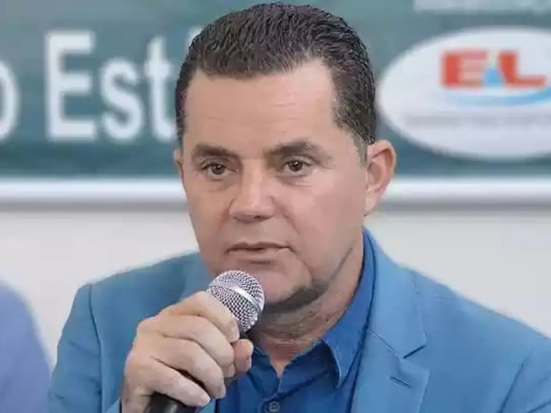 Paulo Korek, presidente do Água Santa, está sob mandado de prisão temporária em investigação sobre transporte, ligado a…