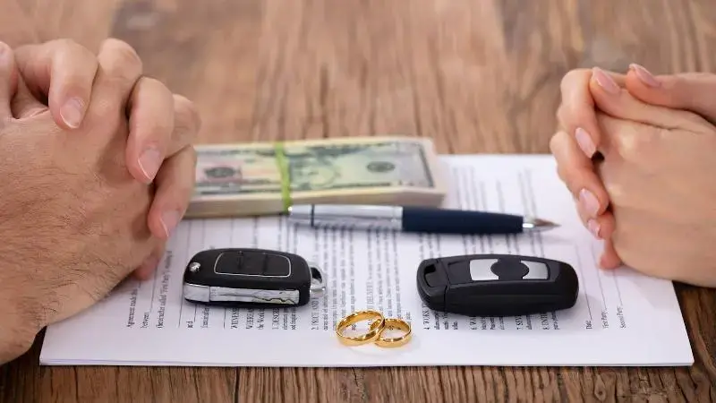 Casamento de apenas 29 dias deixou dívida de R$ 26 mil em Anápolis. É preocupante ver como a confiança pode ser usada p…