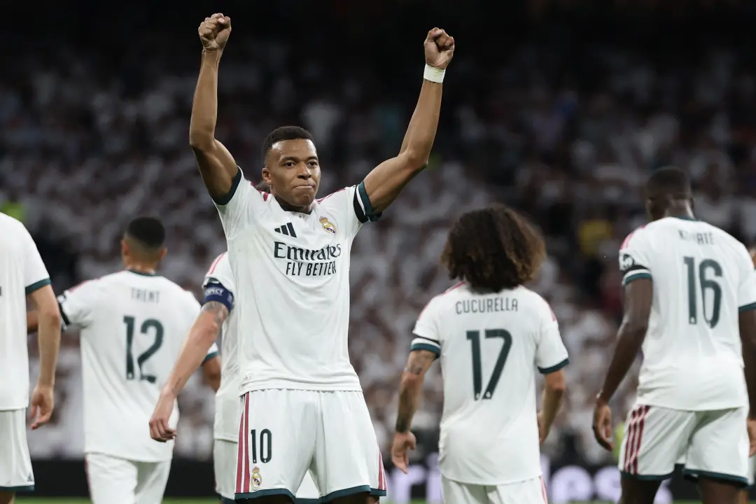 Mbappé defende na disputa da Bola de Ouro que seus pés são os melhores advogados. Ele mencionou que o prêmio deve volta…