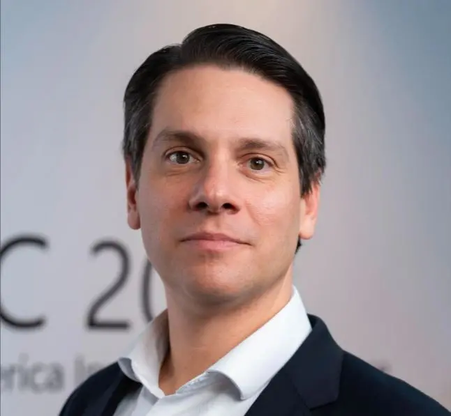 Victor Schmutzler chegou como sócio e Head de Distribuição de Canais Indiretos na XP, reforçando o B2B e Wealth Service…