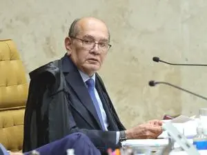 Gilmar critica Mendonça nas redes sociais por expor conversas de Gonet, dizendo que isso já tinha visto na Lava Jato. A…