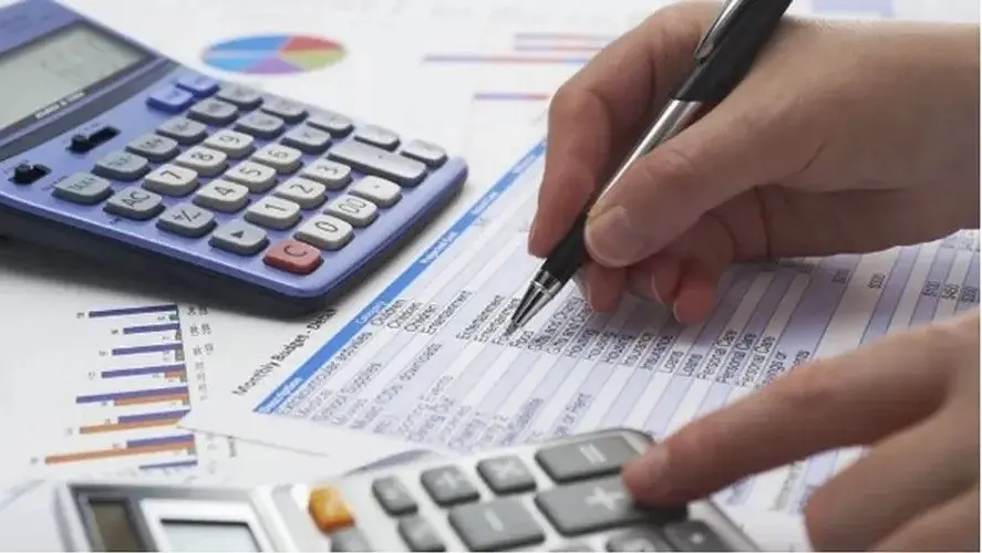 Crescimento da inadimplencia em agosto foi de apenas 0,06%, o menor ritmo do ano, chegando a 83,98 milhões de brasileir…