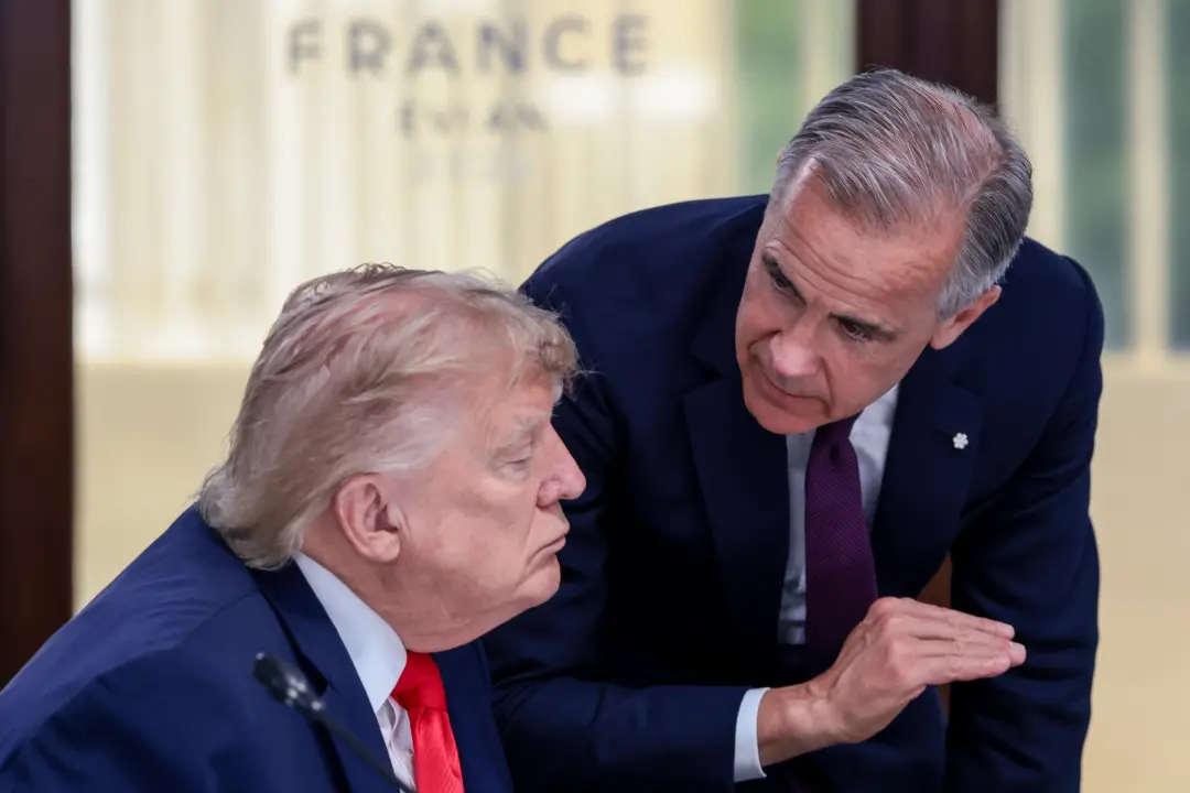 Mark Carney falou no Parlamento Europeu que Canadá e União Europeia sao mais fortes juntos. Ele criticou o uso de tarif…