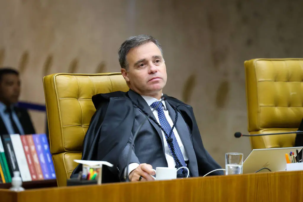 Mendonça negou ter conivencia com vazamentos no STF e disse que o plenário nunca foi um picadeiro. Ele explicou que sua…