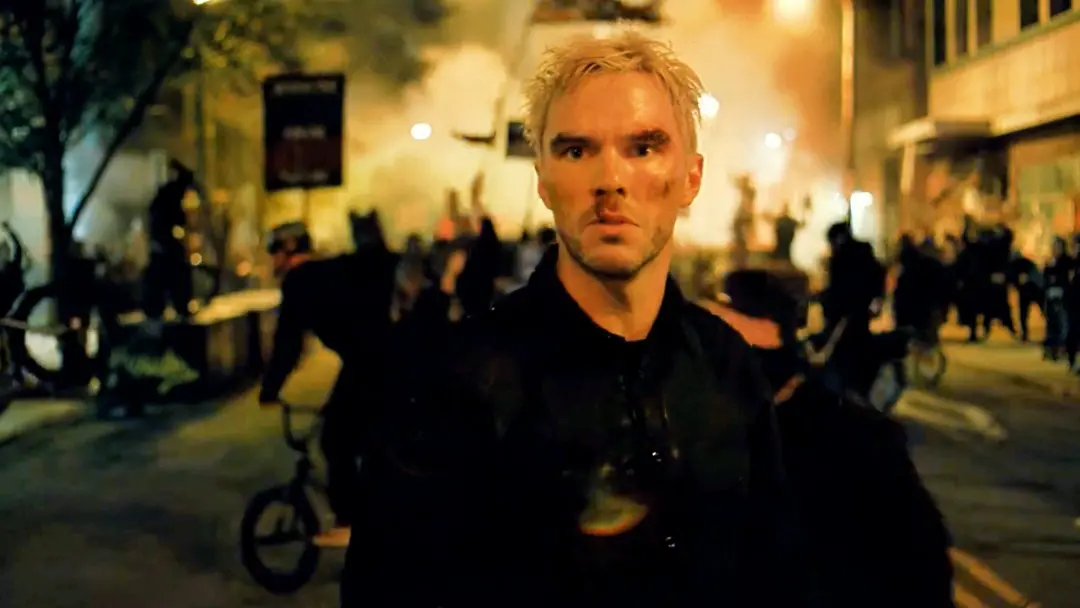 Amazon MGM Studios lançou o trailer de How to Rob a Bank, com Nicholas Hoult ensinando como roubar. A produção promete …