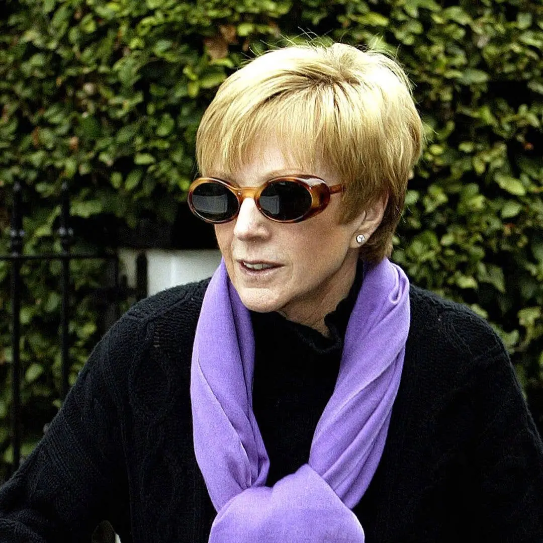 Anne Robinson abriu sobre a vergonha que sentiu ao perder a guarda da filha Emma durante um problema sério com bebida. …