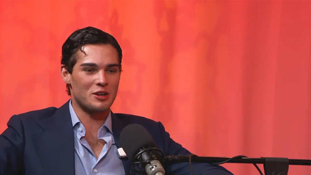 Clavicular revelou no podcast do TMZ que tem uma celebridade A listada que gostaria de conversar. Parece que a fama cre…