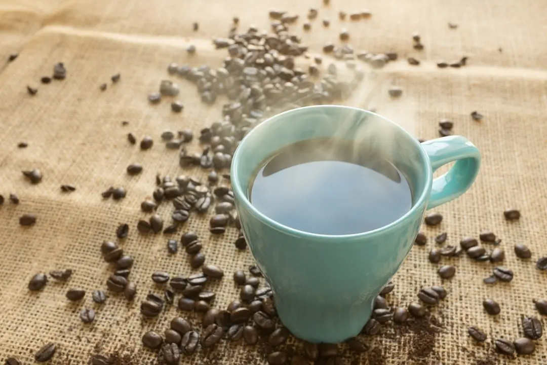 Japão. Estudo com 20 universitários mostrou que o cheiro de café reduz pontuações de ansiedade e desânimo em cinco minu…