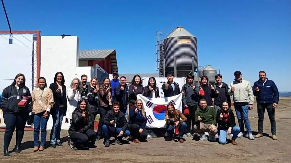 Missão da Coreia do Sul avaliou a cadeia produtiva de suínos no Rio Grande do Sul, visitando uma granja no Vale do Taqu…