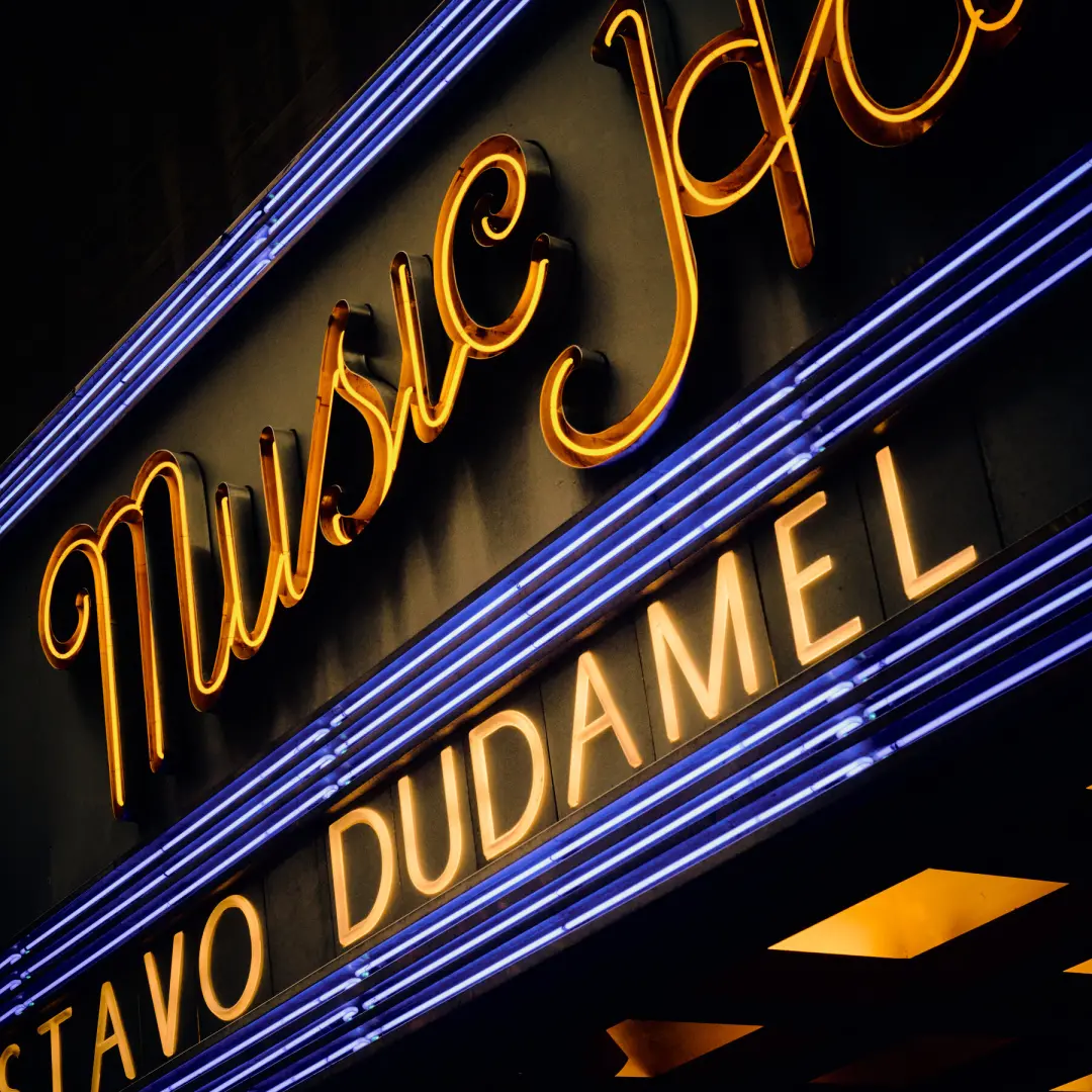 New York Philharmonic começou a temporada com uma turnê por Manhattan para celebrar a chegada de Gustavo Dudamel como d…