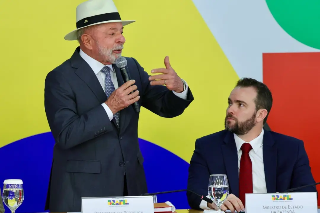 Aumento do Bolsa Família e anúncio do Desenrola 2027 a 17 dias da eleição. Isso parece mais um apelo desesperado do gov…