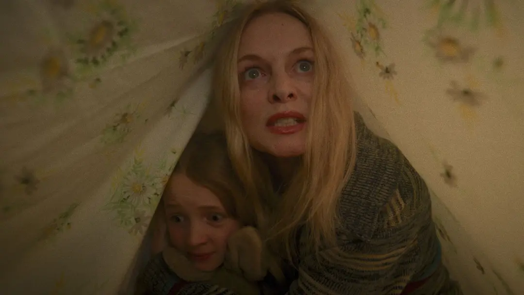 Heather Graham aparece em What Happened To Doris?, um filme de horror sobrenatural. A trama envolve o que aconteceu com…