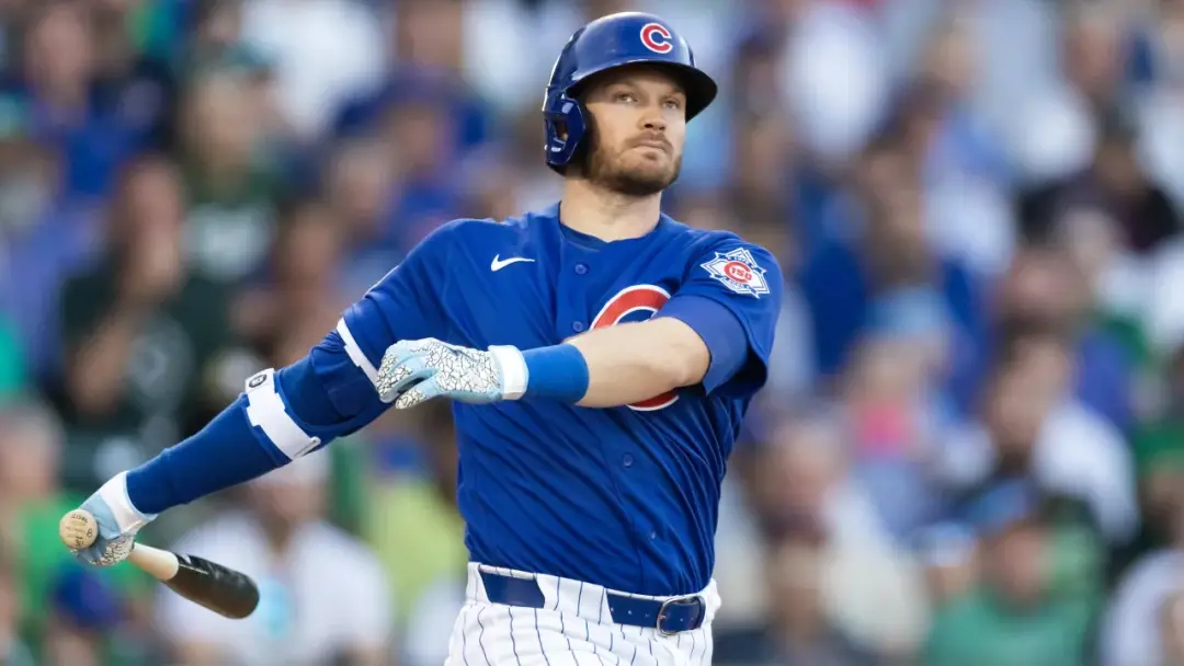 Ian Happ enfrenta problema na free agency por causa da performance na ponta direita, com taxa de rebatidas de 0.150. Es…
