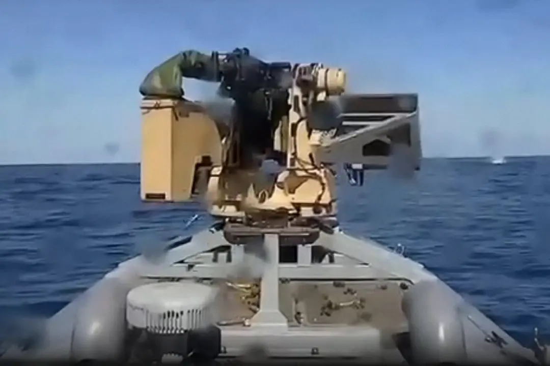 Naval da Ucrânia usou uma embarcação não tripulada para afundar um robô naval russo mais cedo este mês. Essa demonstraç…