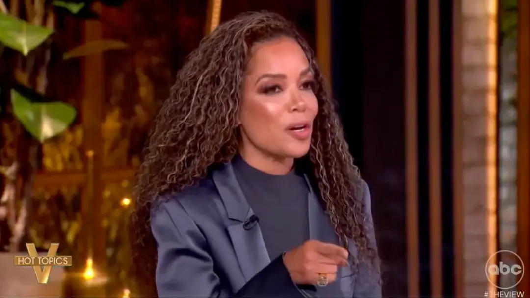 Sunny Hostin acha que tá tarde demais pra republicanos pararem a onda azul nas eleições de meio de mandato. Ela diz que…
