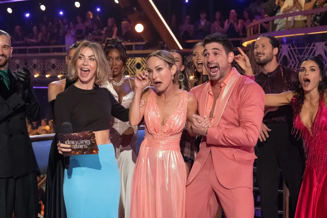 Giada De Laurentiis chorou durante sua estreia no Dancing With the Stars, após o tango, que rendeu 16 de 30 pontos. Ess…