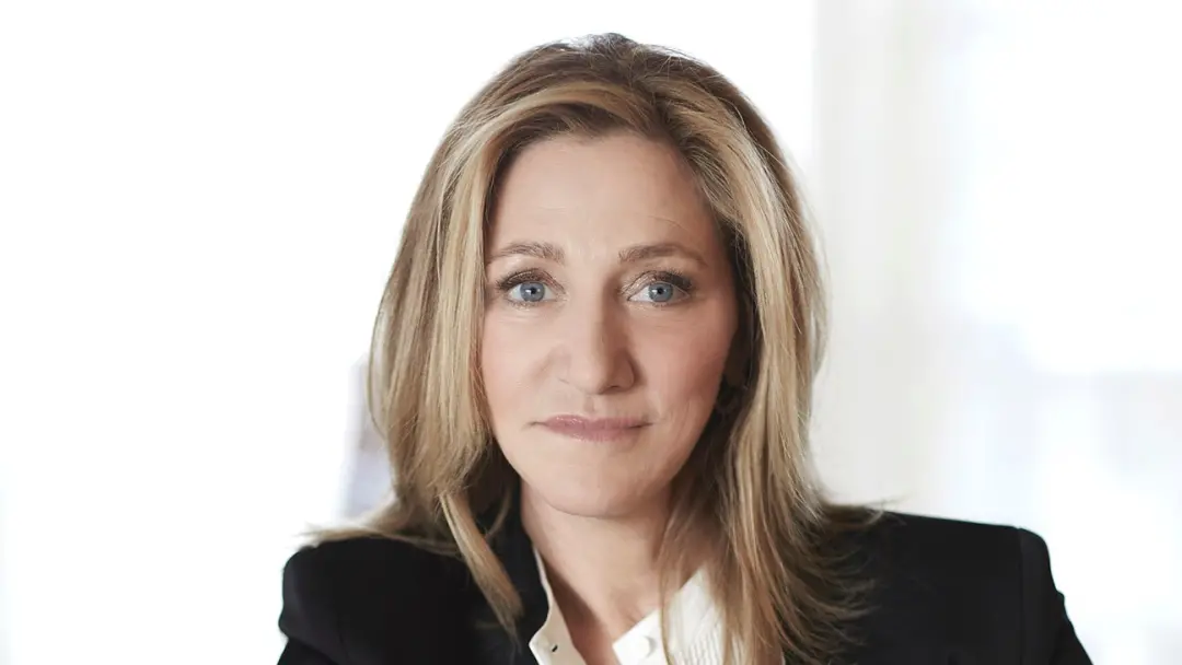 Edie Falco vai assumir o papel principal na nova série Fox Legal Drama Katie Greaves. É interessante ver talento como e…