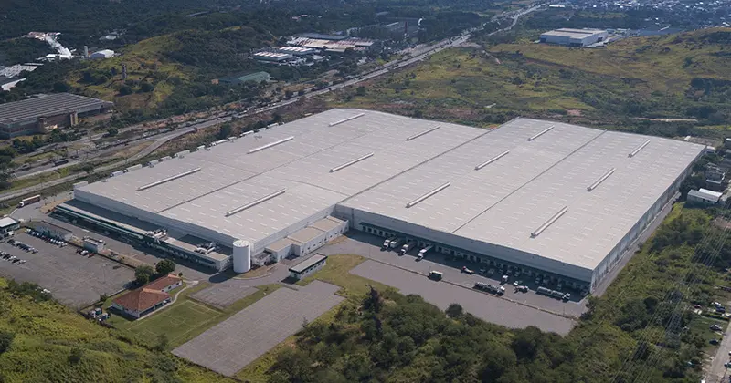 R$ 1,4 bilhão a Brookfield compra galpões em Campo Grande, Pavuna e Irajá. Entrada da empresa no mercado logístico do R…