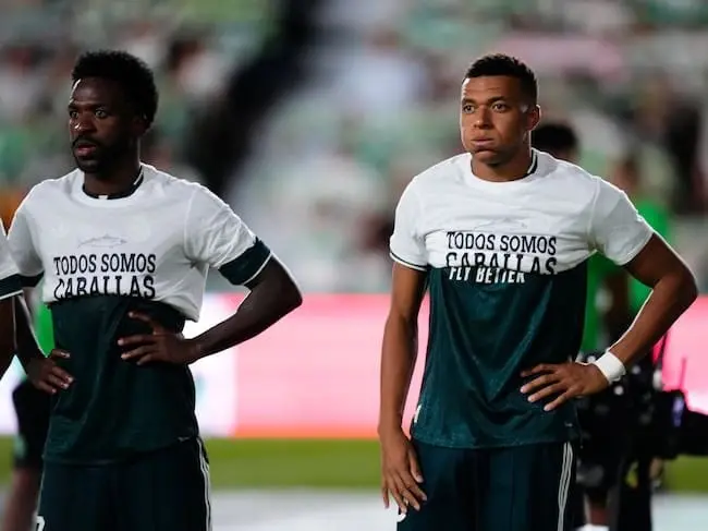 Mbappé, Vini Jr e Konaté vestiram parte de camisa em apoio a Ceuta antes de jogar pelo Real Madrid. A reação da direita…