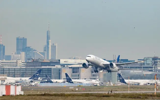 Alemanha registra a terceira morte por malária vinda de mosquito em avião perto de Frankfurt. Três óbitos, dois casos r…