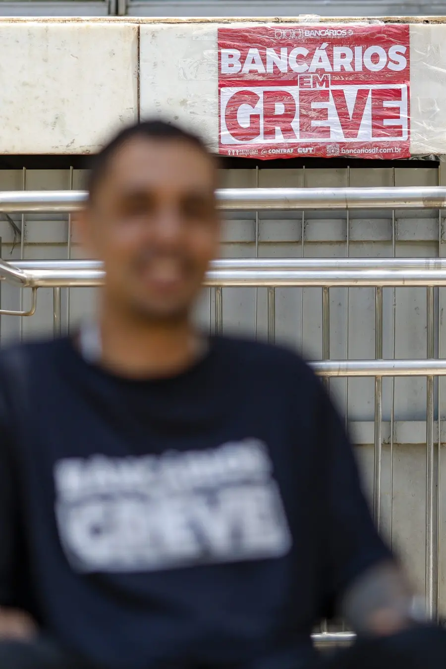 A Caixa apresentou nova proposta para os grevistas, aumentando o custeio do Saúde Caixa de 6,5% para 9% a partir de 202…