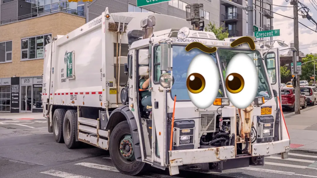 Garbage trucks com câmeras de IA estão analisando milhares de casas em estados como Texas, identificando grama alta e l…